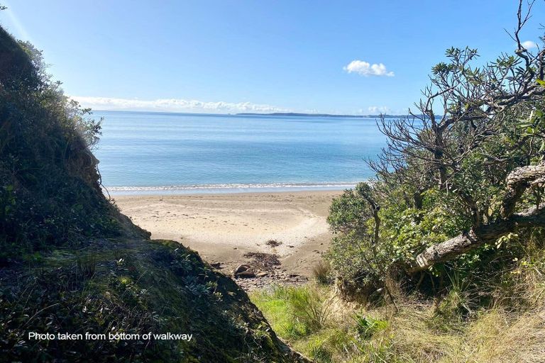 Photo of property in 21 Ocean View Road, Hatfields Beach, Orewa, 0931