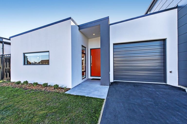 Photo of property in 109 Manakura Street, Russley, Christchurch, 8042