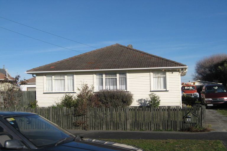 Photo of property in 30 Howe Street, New Brighton, Christchurch, 8083