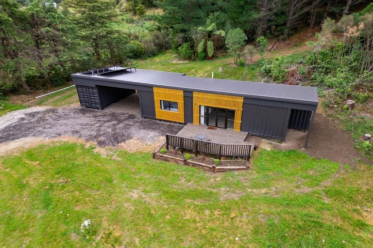 Photo of property in 90 Hoeke Road, Carrington, Carterton, 5791