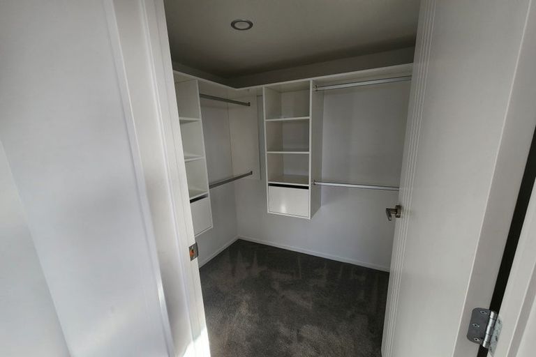 Photo of property in 27 Deep Creek Road, Waiake, Auckland, 0630