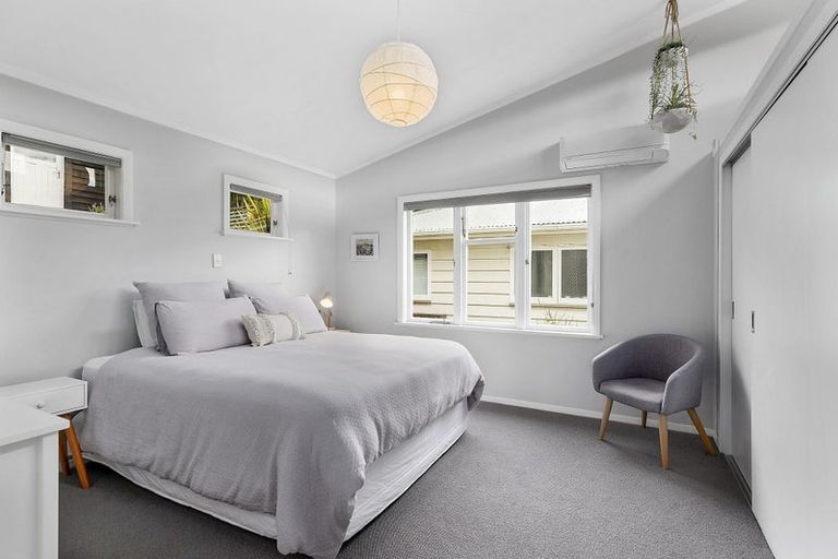 Photo of property in 25 Spencer Street, Crofton Downs, Wellington, 6035