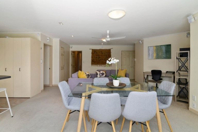 Photo of property in 11 Lynwood Place, Owhata, Rotorua, 3010