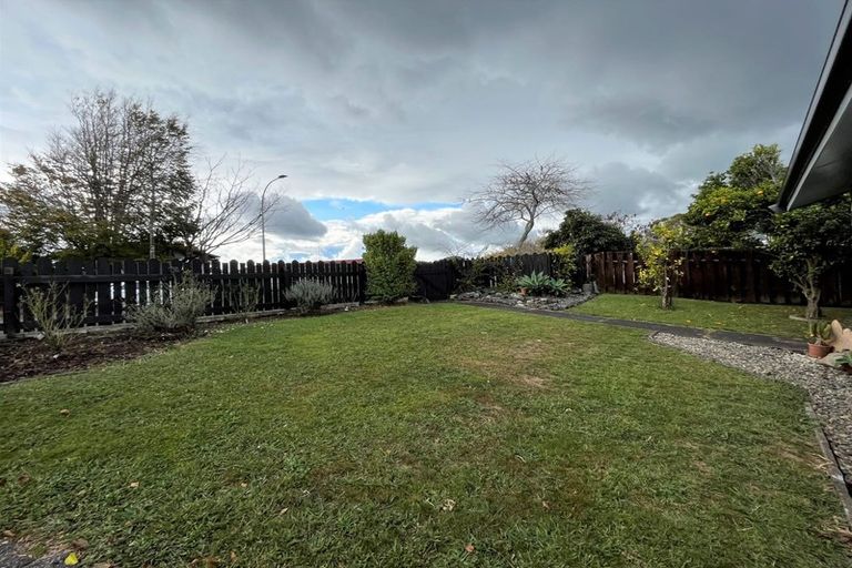 Photo of property in 69 Pohutukawa Drive, Pukete, Hamilton, 3200