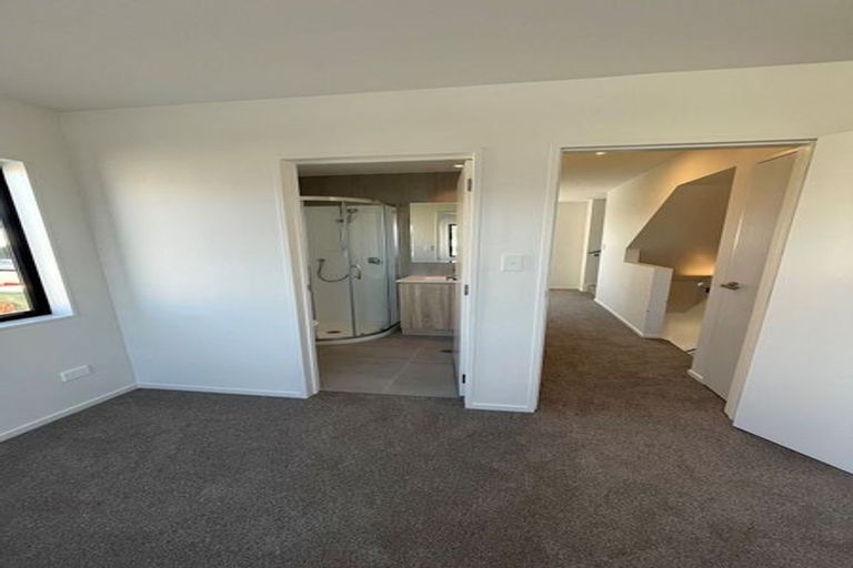 Photo of property in 5/36 Westgate Drive, Westgate, Auckland, 0614