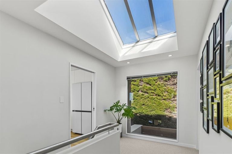Photo of property in 26 Belleview Terrace, Mount Pleasant, Christchurch, 8081