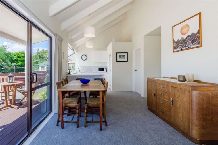 Photo of property in 18 Arnold Grove, Paraparaumu Beach, Paraparaumu, 5032