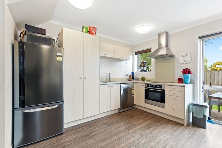 Photo of property in 37 Chiefs Court, Hamilton East, Hamilton, 3216