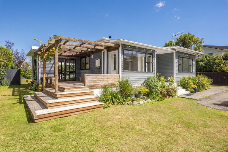 Photo of property in 13a Kawiu Road, Levin, 5510