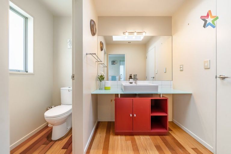 Photo of property in 27 Meadowbank Drive, Belmont, Lower Hutt, 5010