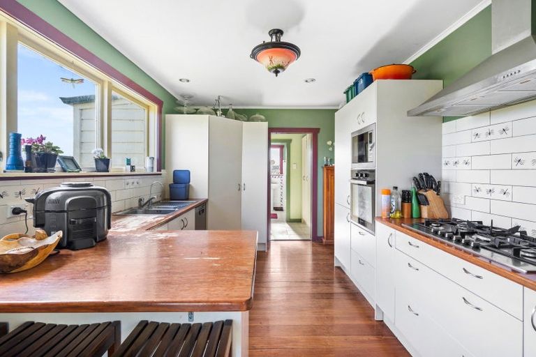 Photo of property in 51 Sterling Road, Paparoa, 0571