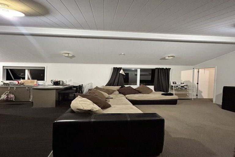 Photo of property in 11 Garth Place, Manurewa, Auckland, 2102