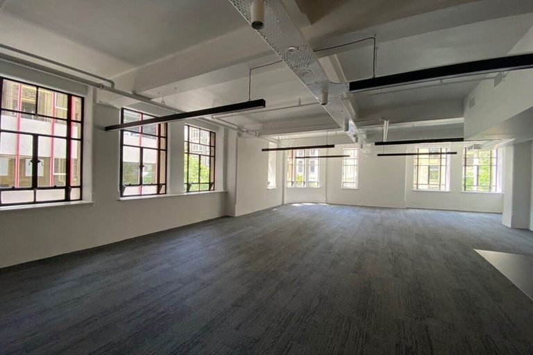 Photo of property in 187 Queen Street, Pukekohe, 2120