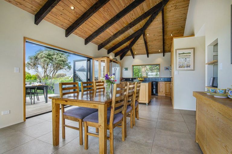 Photo of property in 13 Frances Street, Waikanae Beach, Waikanae, 5036