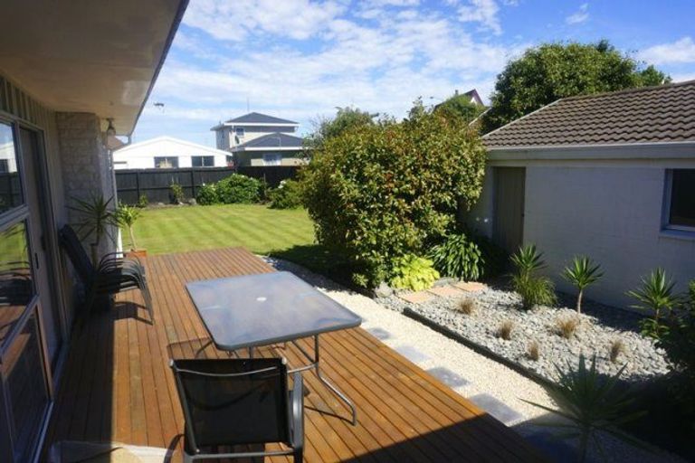 Photo of property in 10 Te Maru Place, Redwood, Christchurch, 8051