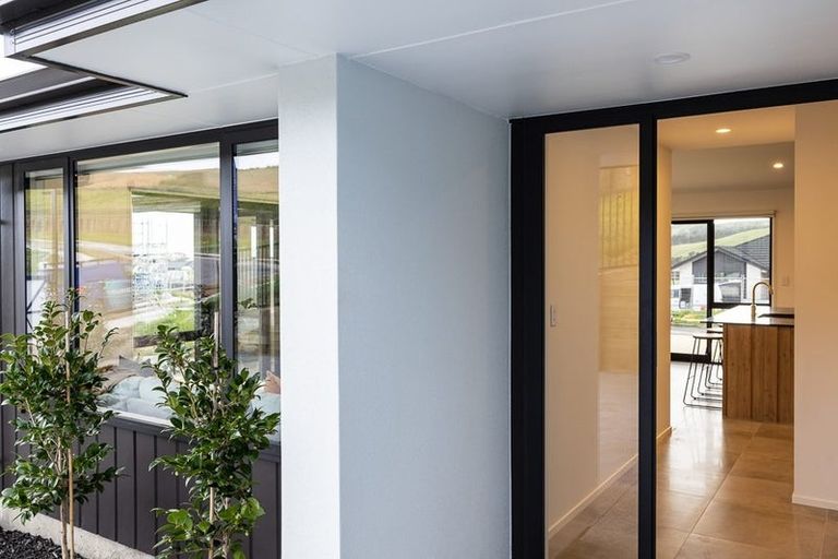 Photo of property in 11 Kanono Way, Helensville, 0800