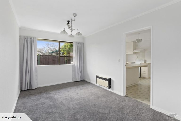 Photo of property in 27 Waddington Drive, Naenae, Lower Hutt, 5011