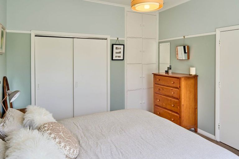 Photo of property in 6 York Street, Moera, Lower Hutt, 5010