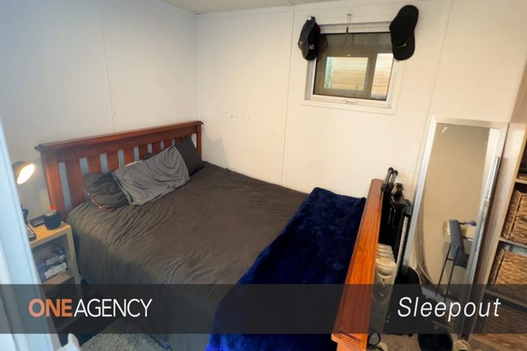 Photo of property in 27 Domain Street, Waiuku, 2123