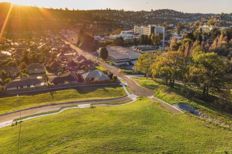 Photo of property in 1 Crathie Place, Nelson South, Nelson, 7010