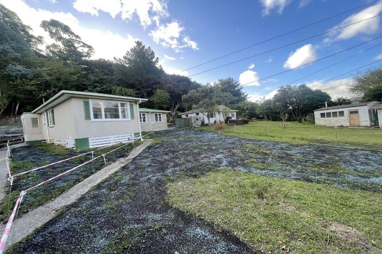 Photo of property in 8 Dover Road, Wainuiomata, Lower Hutt, 5014