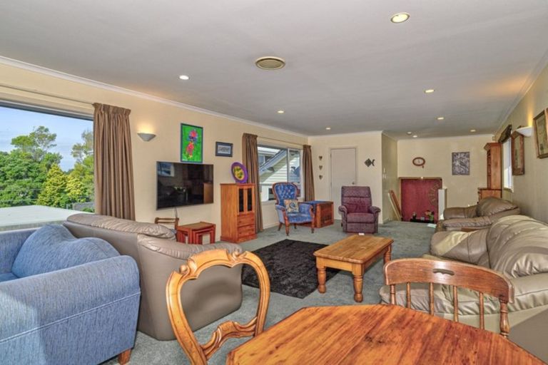 Photo of property in 8 Barrett Street, Westown, New Plymouth, 4310