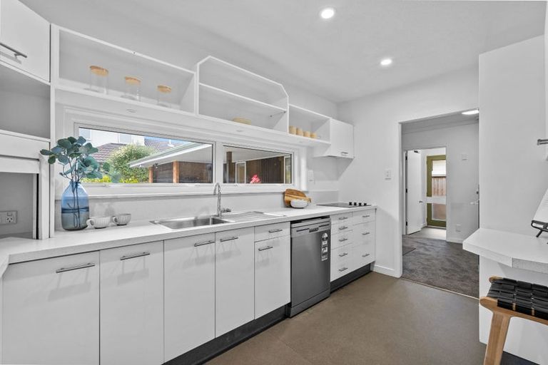 Photo of property in 2/65a Hamilton Avenue, Ilam, Christchurch, 8041