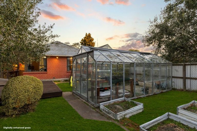 Photo of property in 9 Hannah Place, Redwood, Christchurch, 8051