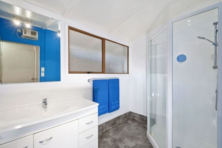 Photo of property in 12 Kensington Place, Richmond Heights, Taupo, 3330