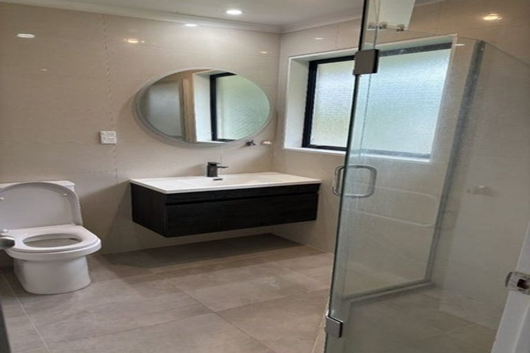 Photo of property in 8 Corrofin Drive, East Tamaki, Auckland, 2013