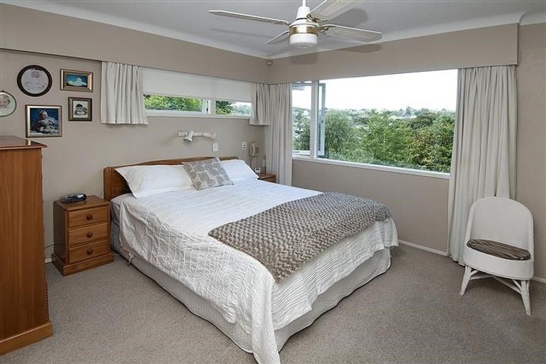 Photo of property in 53 Thatcher Street, Mission Bay, Auckland, 1071