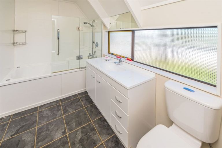 Photo of property in 12 Sussex Road, Springvale, Whanganui, 4501