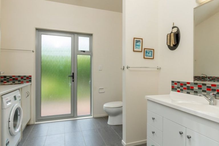 Photo of property in 2323 Queen Charlotte Drive, Ngakuta Bay, Picton, 7281