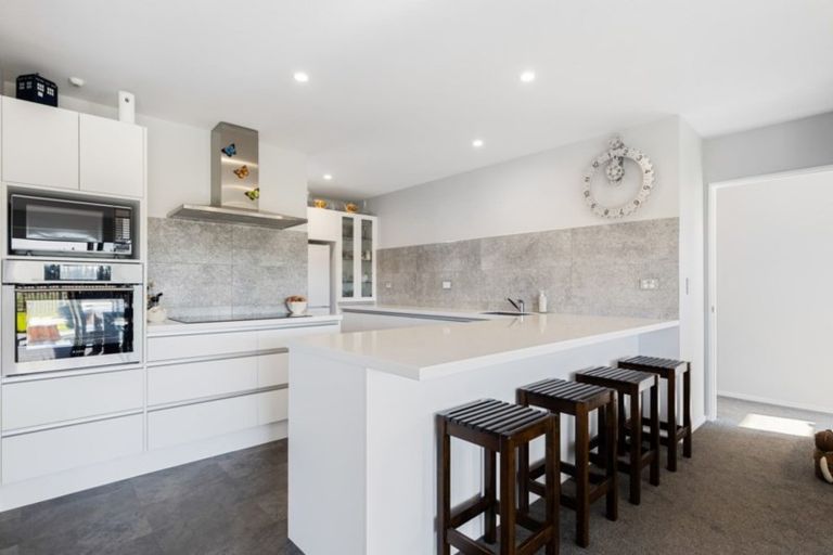 Photo of property in 5 Denton Street, Amberley, 7410