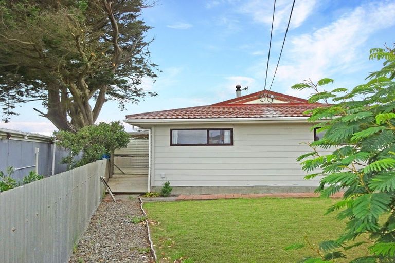 Photo of property in 23a Kauwhata Street, Himatangi Beach, Foxton, 4891