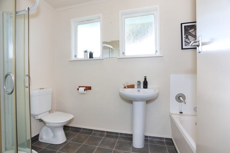 Photo of property in 30 Wilson Street, Bulls, 4818