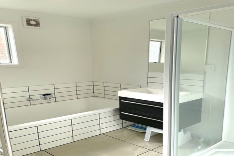 Photo of property in 16b Gaya Grove, Ngaio, Wellington, 6035