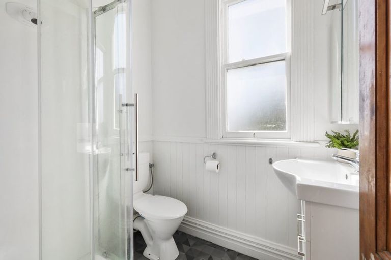 Photo of property in 27 Nairn Street, Mount Cook, Wellington, 6011