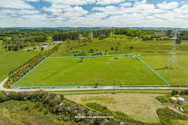 Photo of property in 163 Nixon Road, Taupaki, 0782