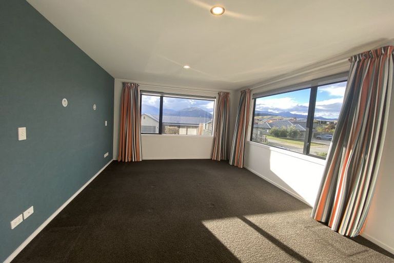 Photo of property in 12 Farrant Drive, Wanaka, 9305