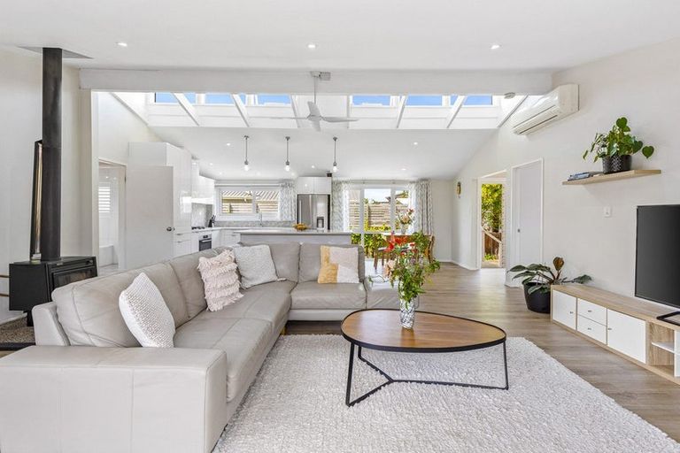 Photo of property in 17 Rheingold Place, Huapai, Kumeu, 0810