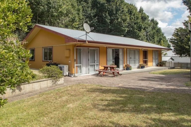 Photo of property in 21 Main Street, Hospital Hill, Napier, 4110