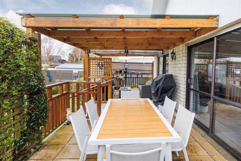 Photo of property in 17 Tennent Court, Marton, 4710