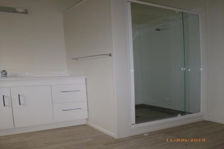 Photo of property in 1/1 Eastwood Rise, Browns Bay, Auckland, 0630