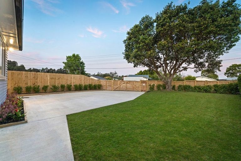 Photo of property in 23b Woodglen Road, Glen Eden, Auckland, 0602