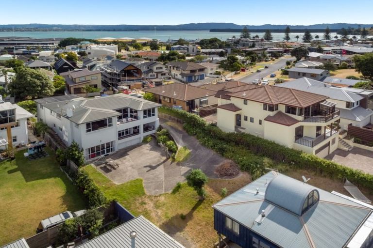 Photo of property in 26 Ngarata Avenue, Mount Maunganui, 3116