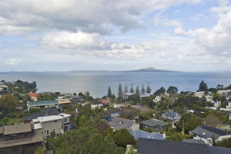 Photo of property in 841 Beach Road, Browns Bay, Auckland, 0630