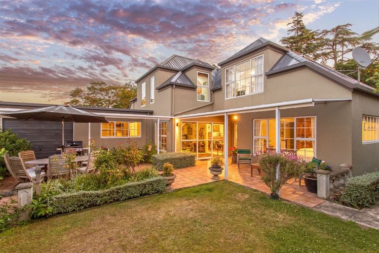 Photo of property in 1/17 Snowdon Road, Fendalton, Christchurch, 8052