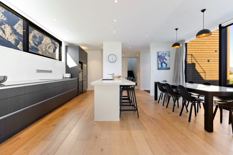 Photo of property in 4 Stockyard Lane, Jacks Point, Queenstown, 9371