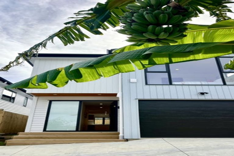Photo of property in 6c Palmer Avenue, Glen Eden, Auckland, 0602
